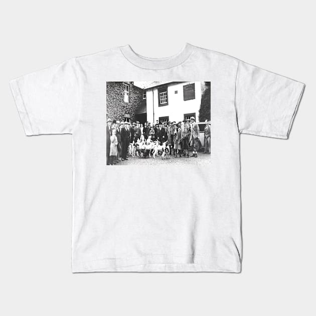 The Dun Bull Hunt 1951 Kids T-Shirt by StephenJSmith